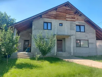 fatada casa traditionala vanzare cumparare Păulești Prahova