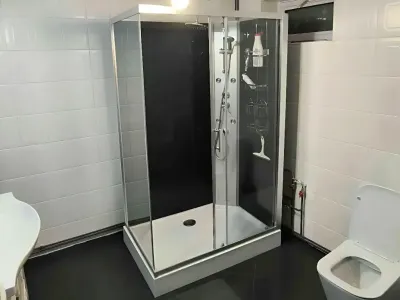baie moderna cabina dus casa vanzare cumparare Ploiești Prahova