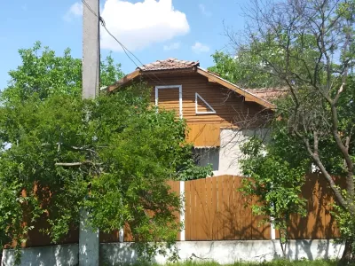 gard lemn casa batraneasca vanzare cumparare Ragu Dâmbovița