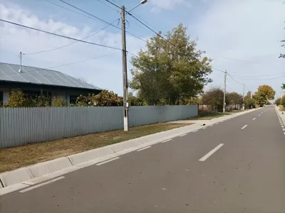 Casa vanzare cumparare Romanu Brăila strada cu gard si casa