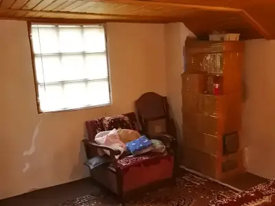 Sufragerie casa de vanzare Stâlpeni Argeș cu biblioteca