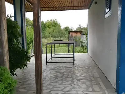 Terasa curte casa de vanzare Stâlpeni Argeș