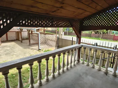 foisor rustic din lemn casa vanzare cumparare Țaga Cluj