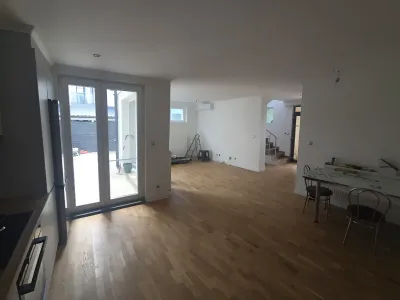 Sufragerie luminoasa casa de vanzare-cumparare Tunari Ilfov