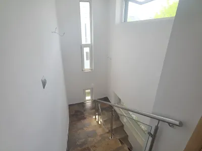 Scara interioara cu sticla casa vanzare-cumparare Tunari Ilfov