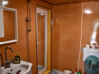 amenajare baie casa de vanzare cumparare Vânători Galați
