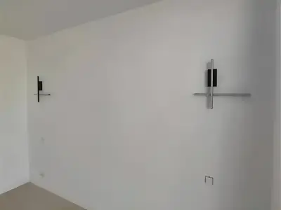 Dormitor alb in casa de vanzare situata in Voluntari Ilfov
