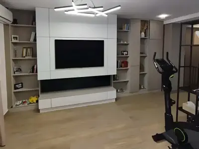 Living casa de vanzare Voluntari Ilfov cu televizor