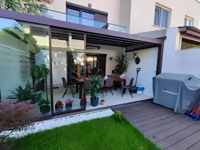 Vanzare casa Voluntari Ilfov terasa cu gratar si masa