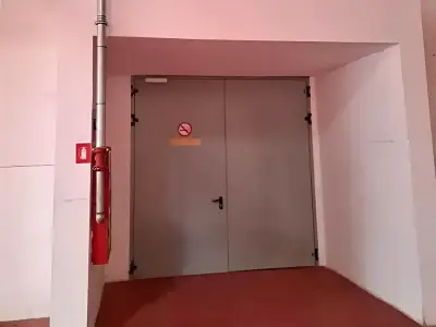Hidrant in hala de inchiriat Afumati Ilfov cu usa mare