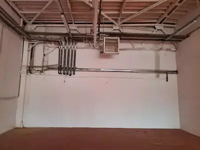 Hala de inchiriat Afumati Ilfov instalatii tavan expuse