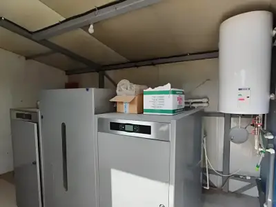 Vanzare hala Afumati Ilfov spatiu tehnic cu incalzitor