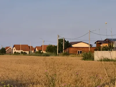 teren vanzare cumparare Balotești Ilfov priveliste camp rezidential