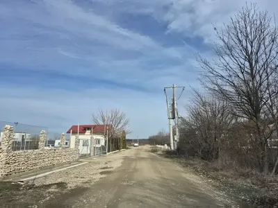 Teren vanzare Balotești Ilfov acces drum pamant si gard