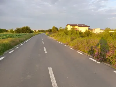 Vanzare teren in Balotesti Ilfov cu drum asfaltat liber