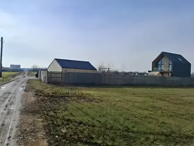 Drum pamant acces catre teren de vanzare Balotești Ilfov