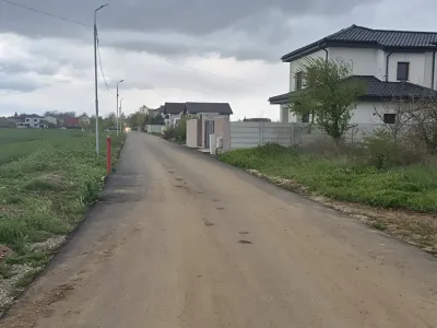 teren vanzare cumparare Balotești Ilfov drum neasfaltat zona verde