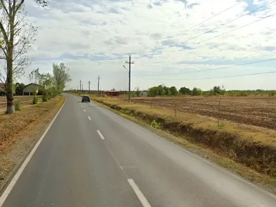 Drum rural de acces spre teren de vanzare cumparare Balotești Ilfov