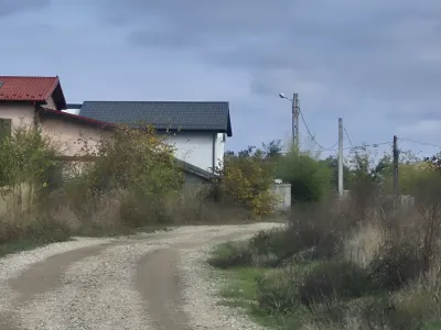 teren vanzare cumparare Balotești Ilfov cale acces spre case