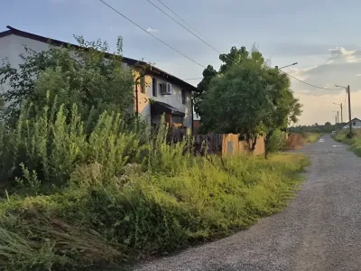 vanzare cumparare teren Balotești Ilfov drum spre constructie noua