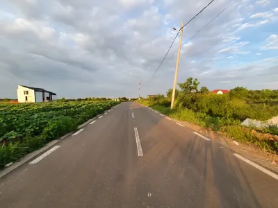 Teren de vanzare in Balotesti Ilfov cu drum acces lung
