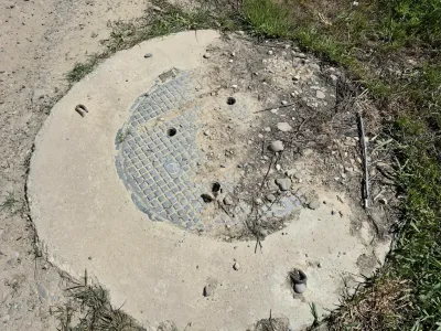 Teren vanzare cumparare Balotesti Ilfov drum si canalizare