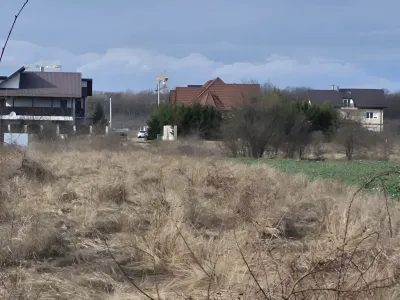 Teren intravilan vanzare Balotești Ilfov cu iarba inalta