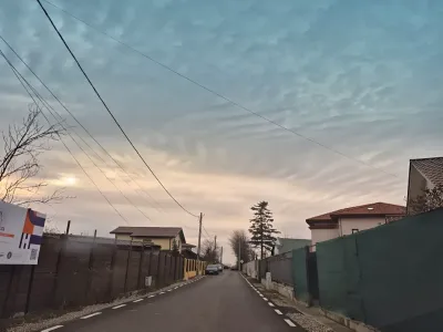 Vanzare cumparare teren Balotești Ilfov cu drum neasfaltat
