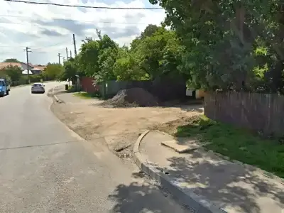 Teren de vanzare-cumparare Balotești Ilfov vedere strada acces