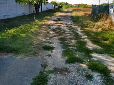 Teren de vanzare Bragadiru Ilfov drum de pamant accesibil