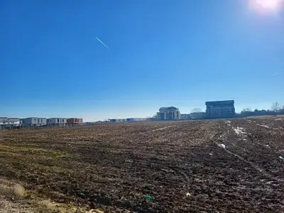 Teren viran plat de vanzare in Corbeanca judetul Ilfov