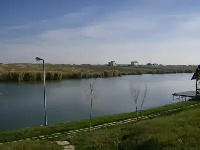 Vanzare teren intravilan Corbeanca Ilfov cu acces la lac