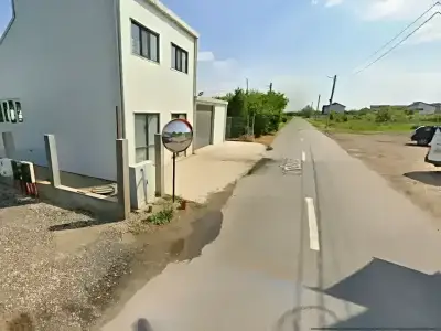 Drum acces vanzare teren intravilan in Domnesti Ilfov