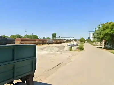 Teren de vanzare Fundulea Călărași langa drum si padure