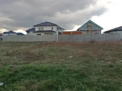 Teren de vanzare Ghiroda
