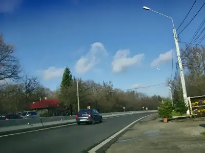 Acces drum asfaltat teren vanzare cumparare in Saftica Ilfov