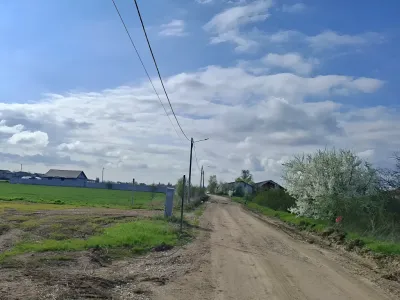Teren de vanzare-cumparare langa drum de pamant Saftica Ilfov