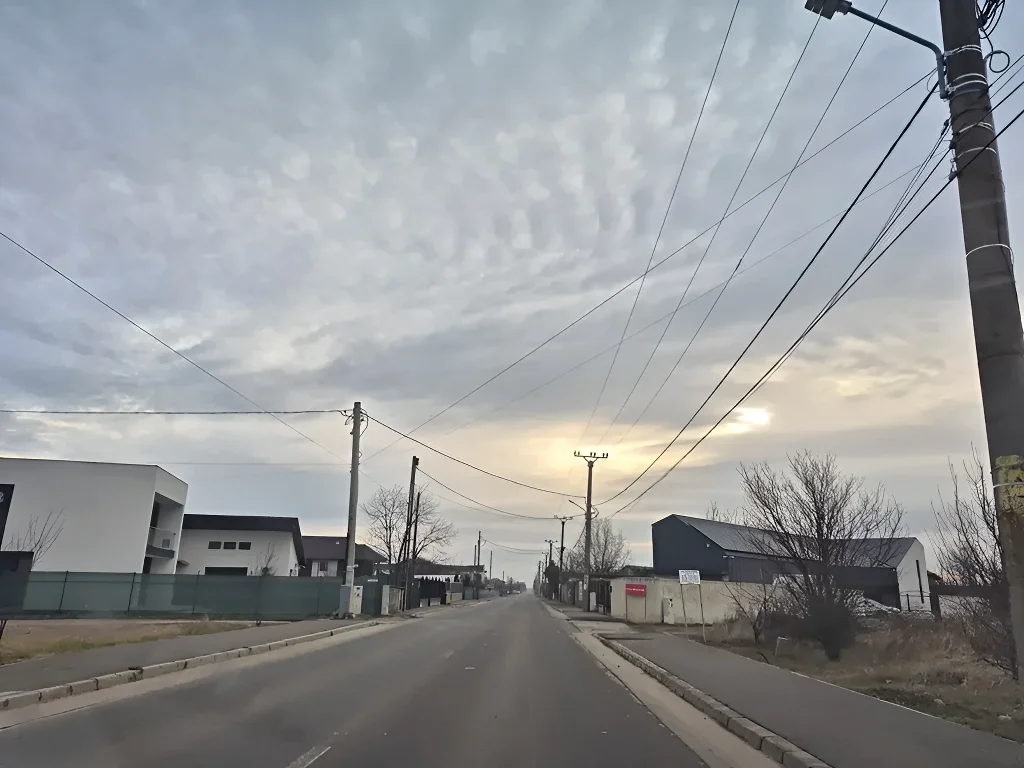 Vanzare teren cu drum asfaltat Balotesti Ilfov