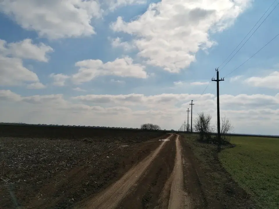 Teren intravilan de vanzare Balotești, Ilfov - 12500 mp, pozitie excelenta principala