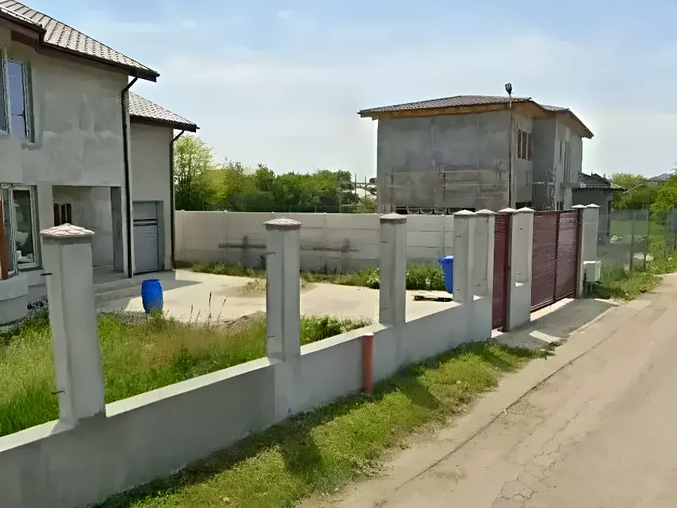Teren de vanzare Corbeanca Ilfov drum neasfaltat case